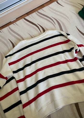 Çizgili Beyaz Örgü Kadın Kazak - Görsel 3