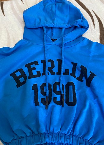 Mavi Kapüşonlu Kadın Sweatshirt - Berlin 1990 - Görsel 2