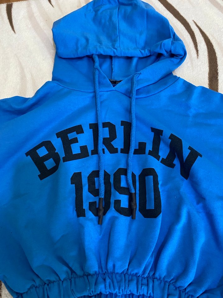 Mavi Kapüşonlu Kadın Sweatshirt - Berlin 1990 - Görsel 2