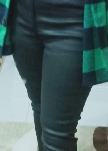 Deri  görünümlü Siyah Kadın Pantolon - Görsel 3