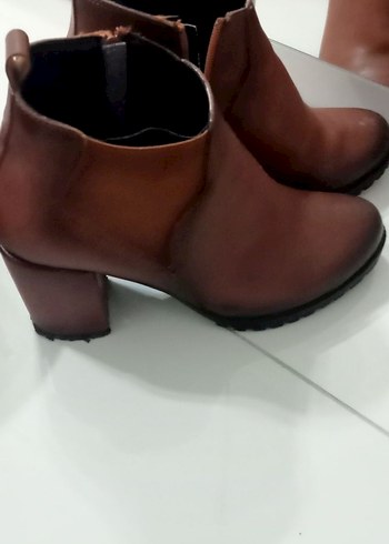 Taba rengi topuklu bot - Görsel 3