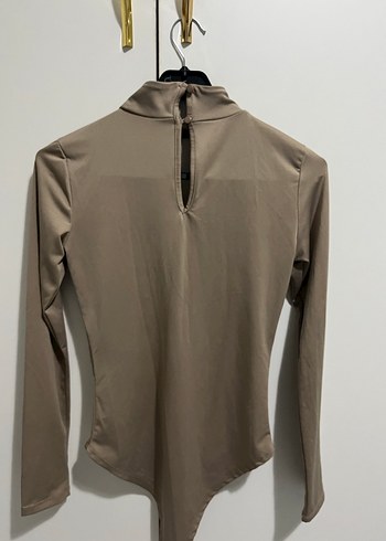 Bej Uzun Kollu Yüksek Yakalı Mini Bluz - Görsel 2