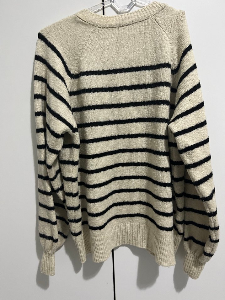 Düğmeli Çizgili Bej Triko Kadın Kazak - Görsel 2