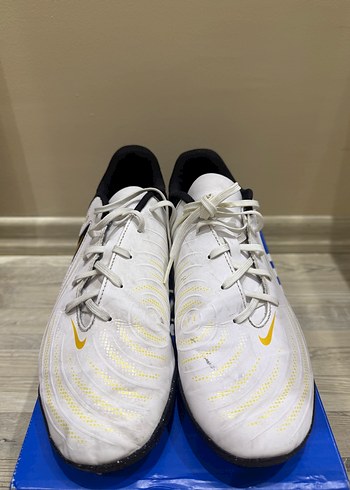 Nike Krampon- Halısaha Beyaz Erkek Futbol Ayakkabısı Bağcıklı