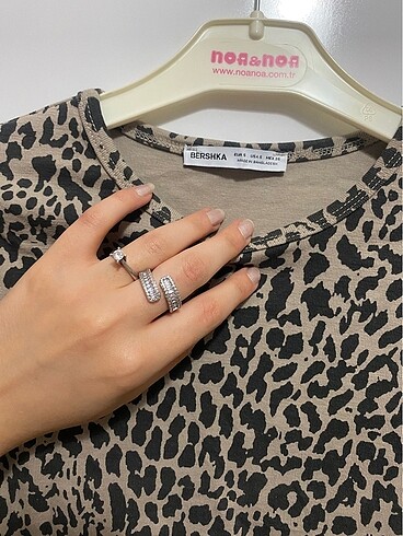 Bershka Leopar Desenli Bluz