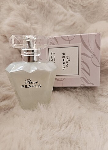 Avon Rare Pears 