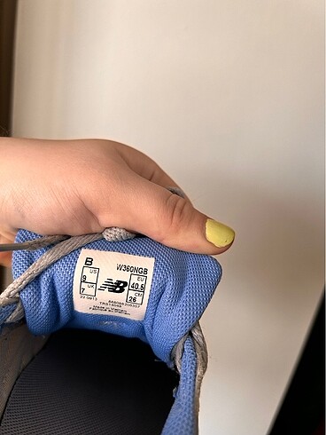 40,5 Beden çeşitli Renk NEW BALANCE HİÇ GİYİLMEDİ