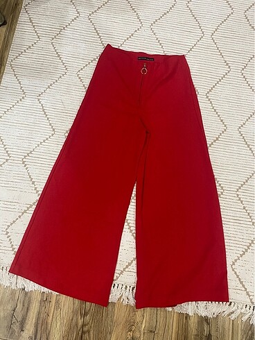Kırmızı culotte pantolon