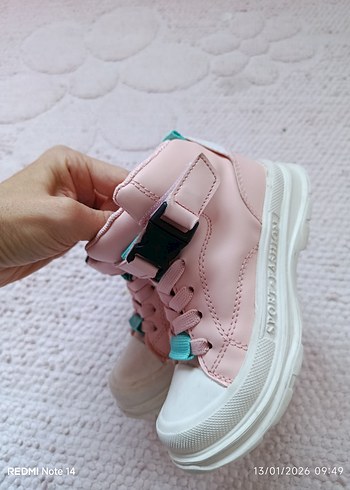 Kızlar için Pembe Cırt Cırtlı Spor Ayakkabı - Görsel 6