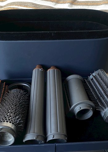 Yenilenmiş Garantili Dyson airwrap