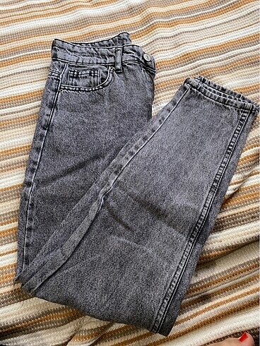 Gri mom jean