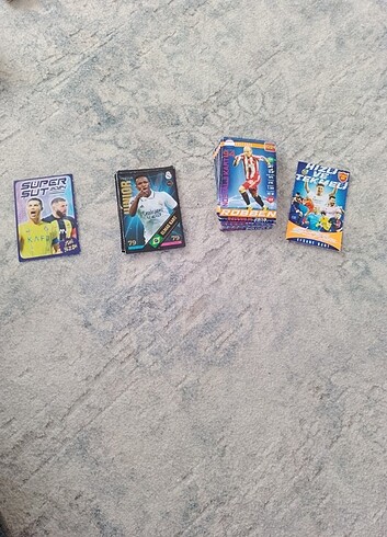 218 Adet Futbolcu Kartı