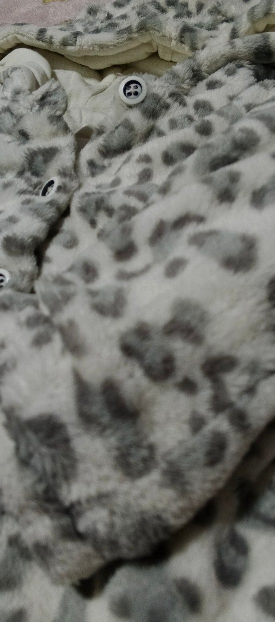 Kız Çocuk Gri Leopar Desenli Kapüşonlu Mont - Görsel 3