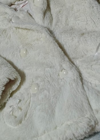 Kız Çocuk Beyaz Kapüşonlu Kürk Detaylı Mont - Görsel 2