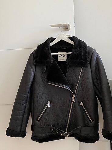 Zara biker