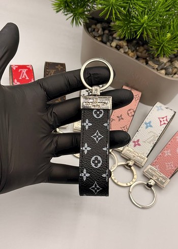 Louis Vuitton Anahtarlık