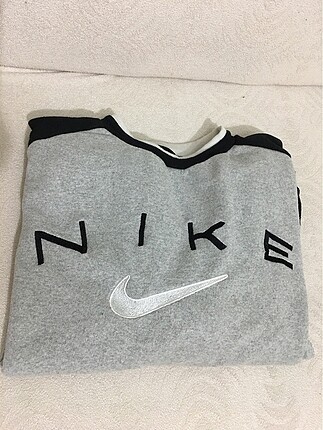 Nike sweatshirt