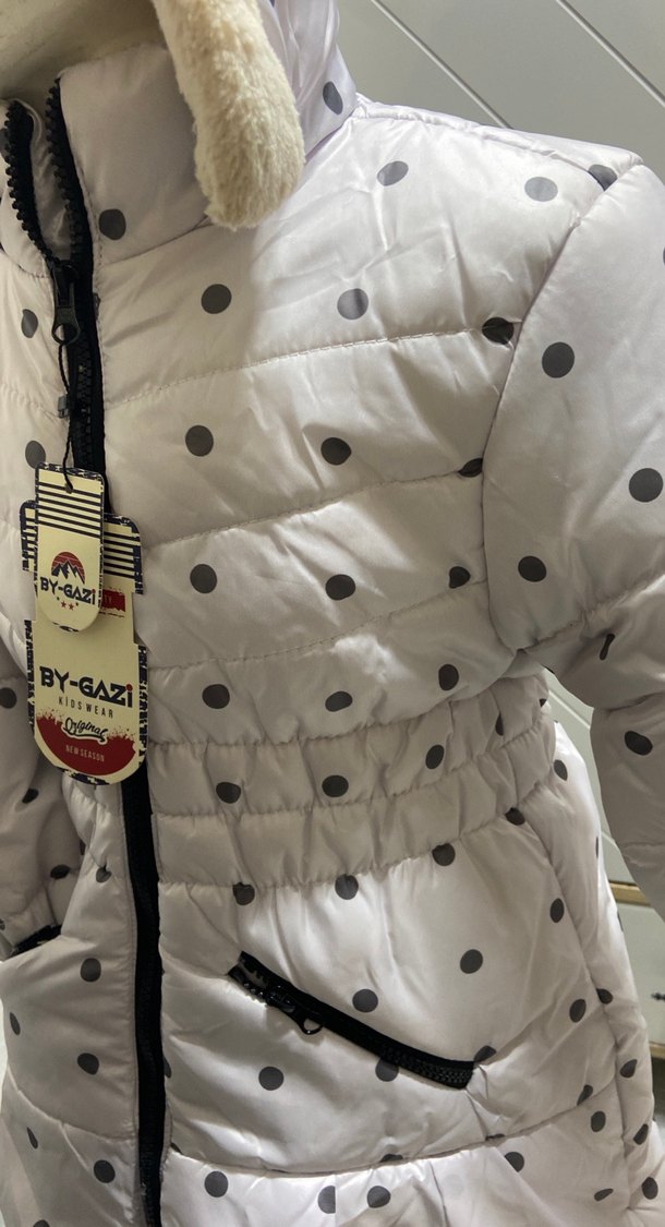 Kız Çocuk Beyaz Puantiyeli beli büzgülü kürklü Mont - Görsel 5