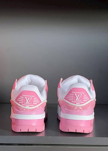 Louis Vuitton Louis vuitton pink