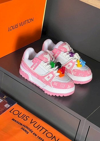 Pembe Louis Vuitton Platform Topuklu Spor Ayakkabı