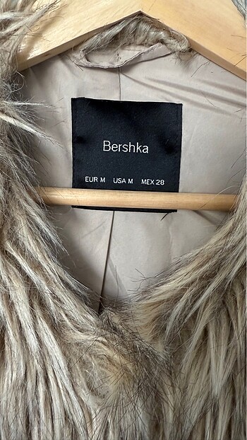m Beden kahverengi Renk Bershka Kürklü Yelek