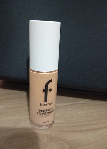 Flormar perceft covarega fondöten 