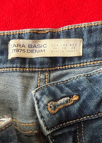 Zara Yırtık Detaylı Kadın Kot Pantolon