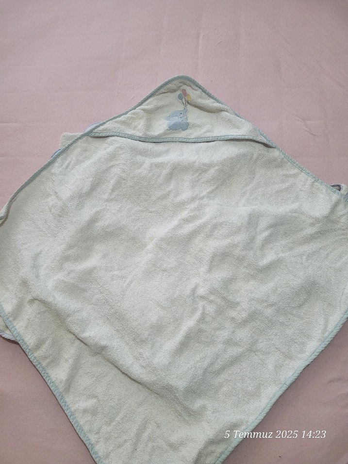 Nakışlı Erkek Çocuk Bornoz ve Havlu Seti - Görsel 3