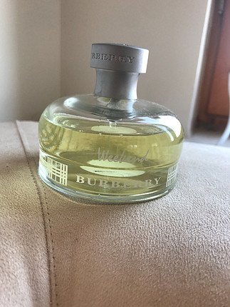 Burberry weekend parfüm