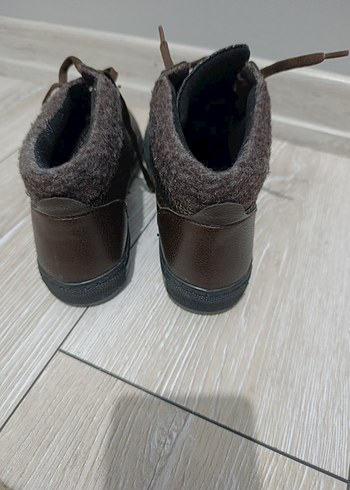 kahverengi kısa bot - Görsel 5