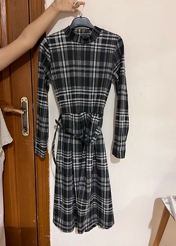 l Beden Gri Ekose Desenli Balıkçı Yaka Uzun Elbise