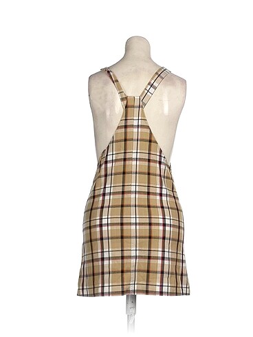 34 Beden Stradivarius Kısa Salopet %70 İndirimli.