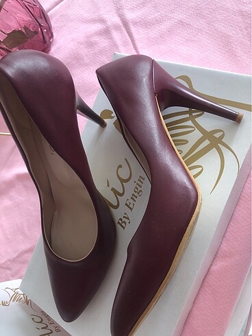 Diğer Stiletto ayakkabı