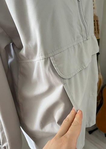 Gri Kadın Yağmurluk Yarım Fermuarlı - Görsel 4