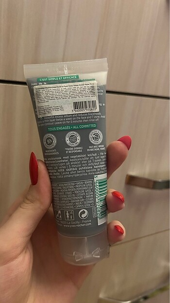  Beden Yves rocher kömür maskesi