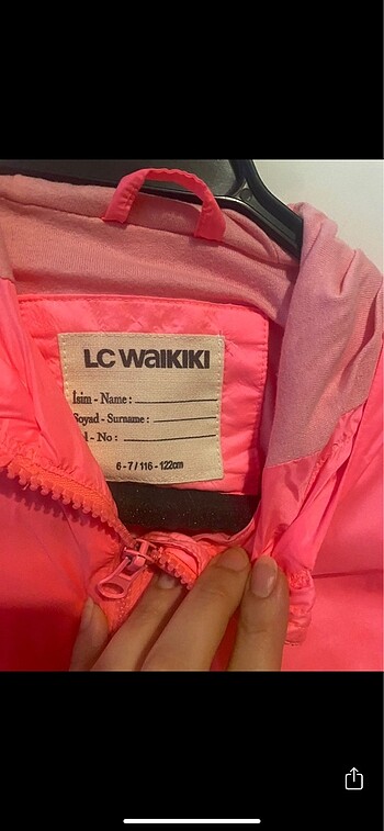 6 Yaş Beden LC Waikiki yağmurluk