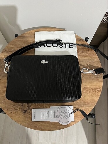 Lacoste kadın çanta
