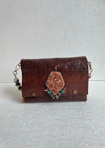 Kahverengi Deri Boncuklu Yılan Desenli Clutch