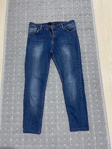 Dar pantolon likralı