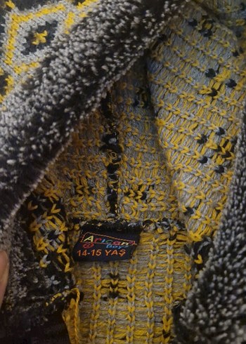 Erkek Çocuk Desenli Kapüşonlu Örgü Hırka - Görsel 2