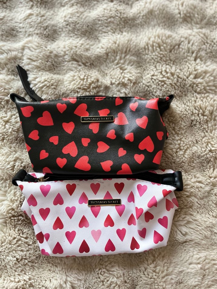 Kırmızı Kalp Desenli Kadın Makyaj Çantası - Görsel 2