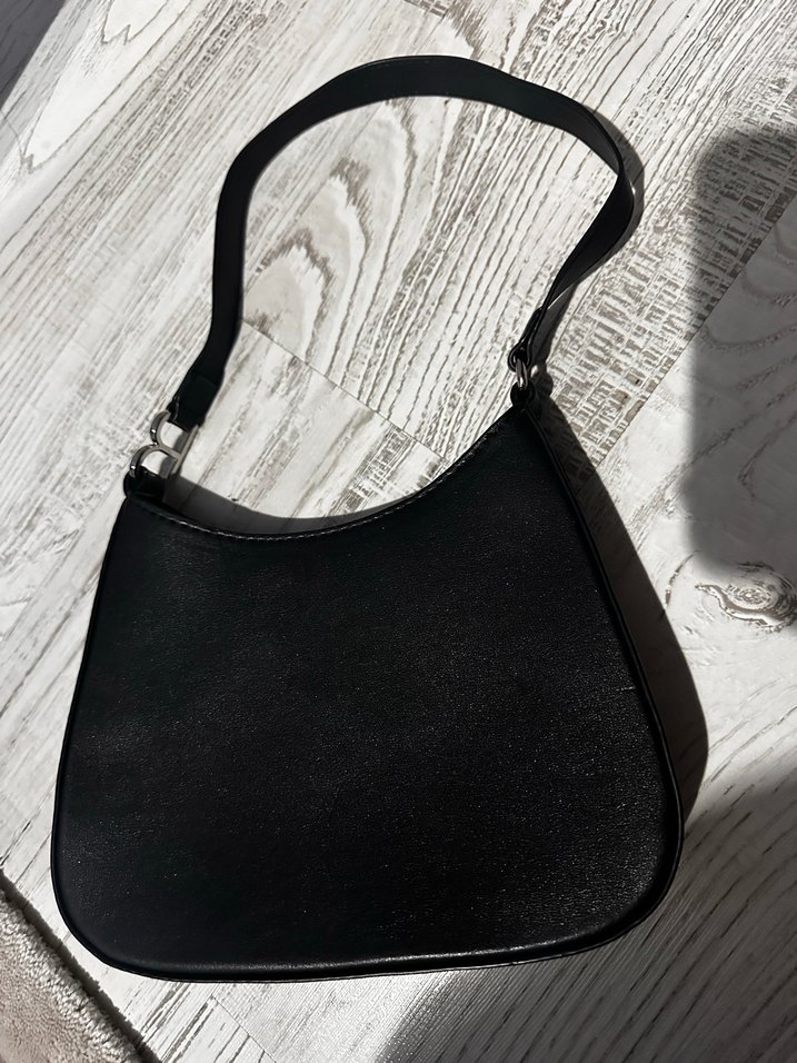 Siyah Deri Tokalı Kadın berskha Çanta - Görsel 2