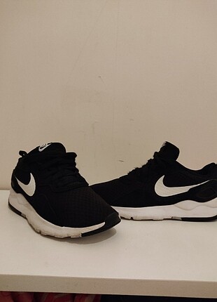 38,5 Beden Nike bay bayan spor ayakkabı