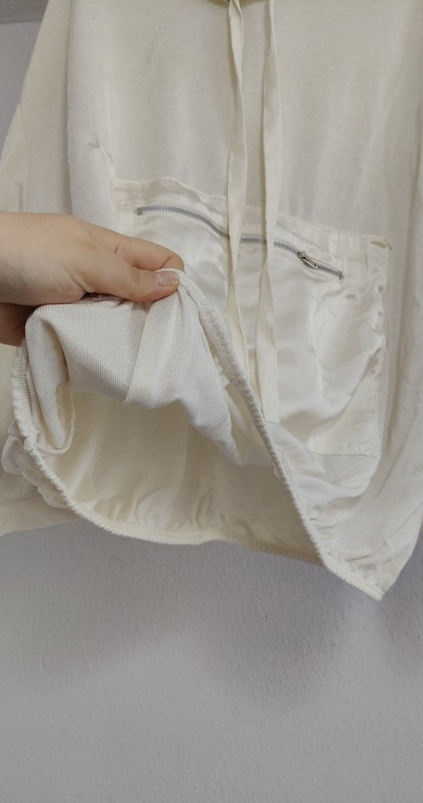 Kadın Beyaz Kapüşonlu Sweatshirt - Görsel 3