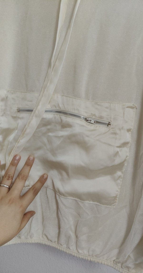 Kadın Beyaz Kapüşonlu Sweatshirt - Görsel 4