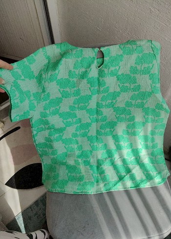 Yeşil Desenli Örgü Kısa Kollu Bluz - Görsel 3