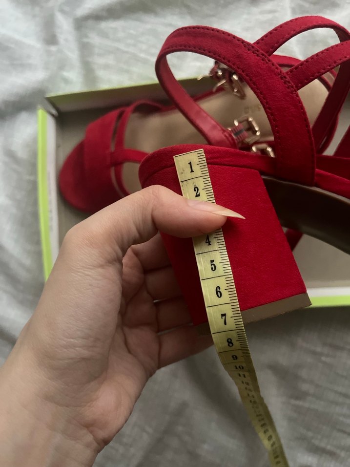 Kırmızı Süet Tokalı Kadın Topuklu Ayakkabı - Görsel 4