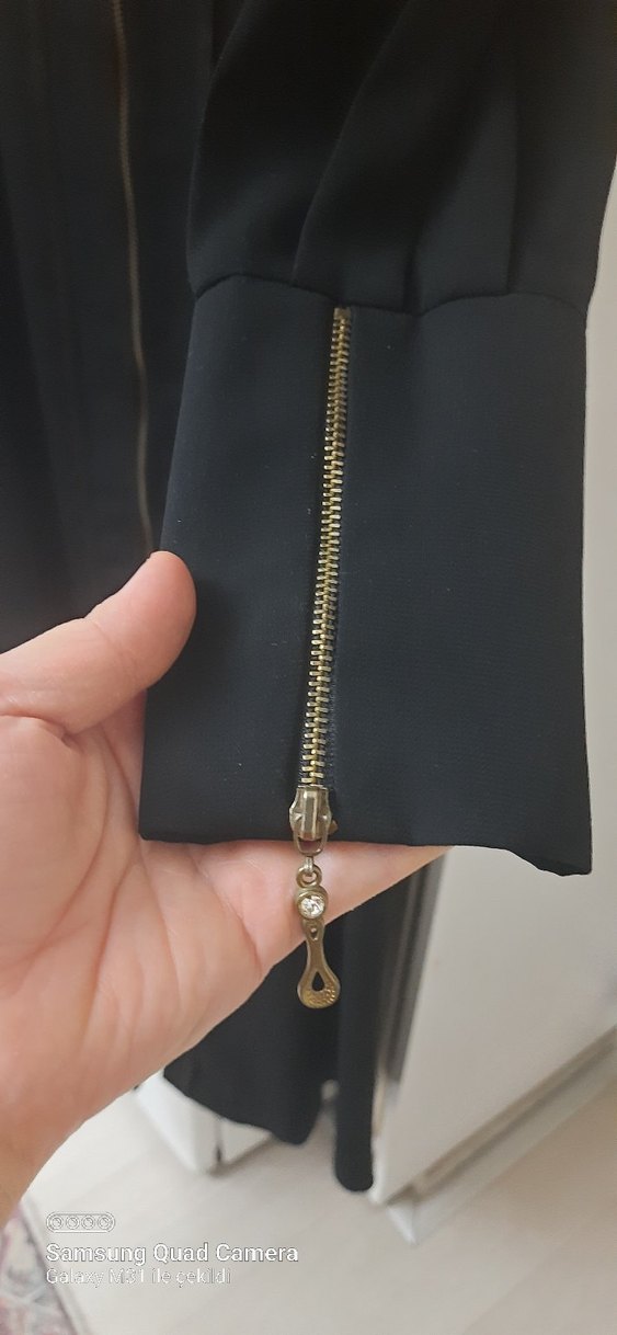 Kadın Siyah Uzun Fermuarlı Gotik ferace - Görsel 3