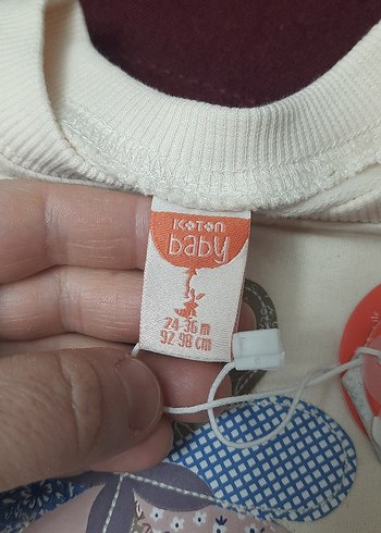 Beyaz Çiçek Desenli Kız Sweatshirt - Görsel 3