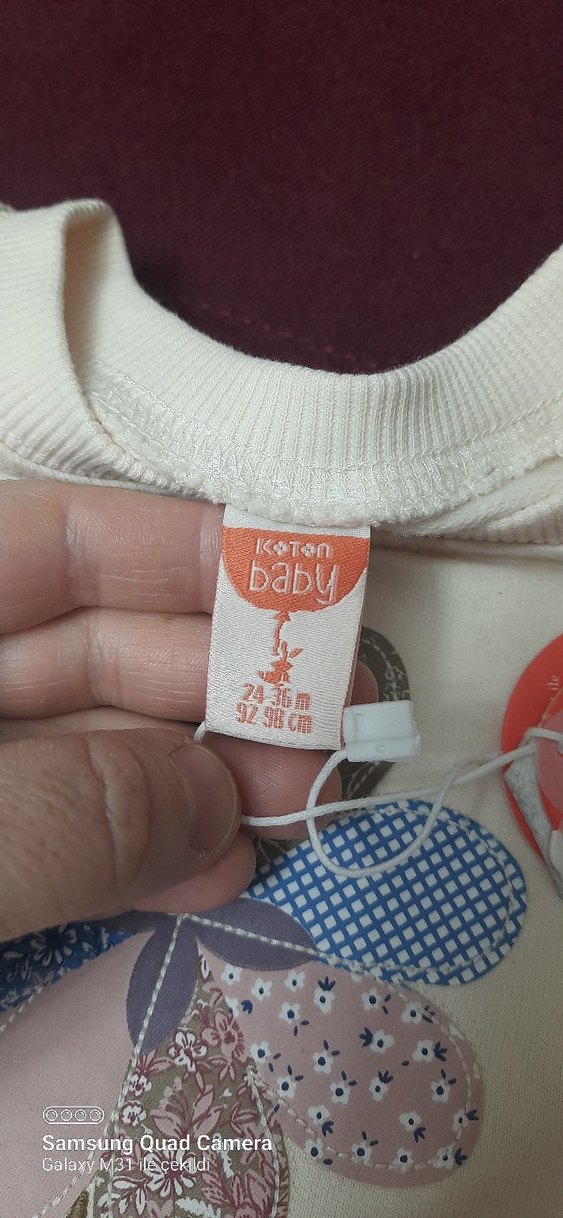 Beyaz Çiçek Desenli Kız Sweatshirt - Görsel 3